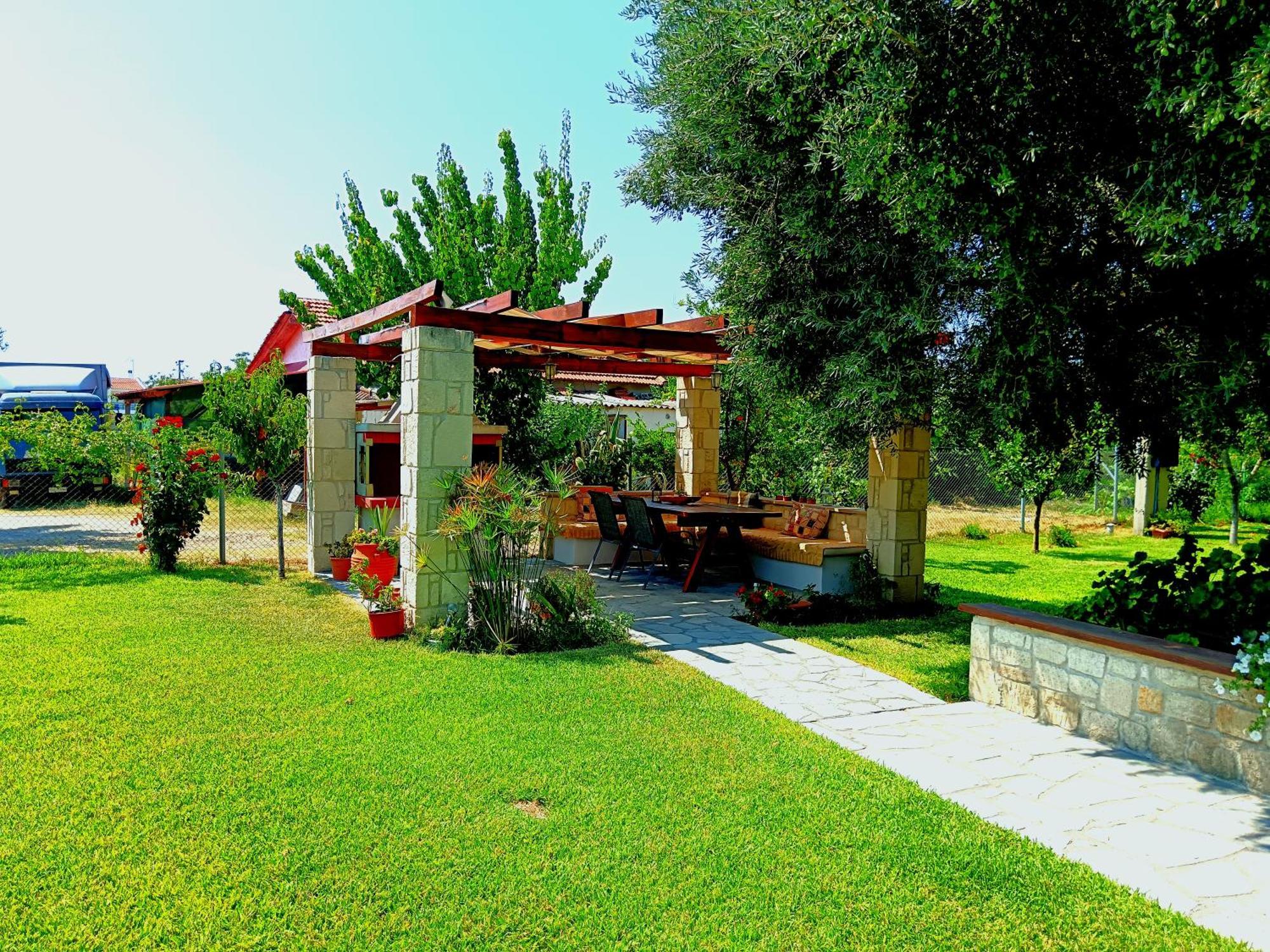 Giorgos Apartments Skala Fourkas Exterior photo
